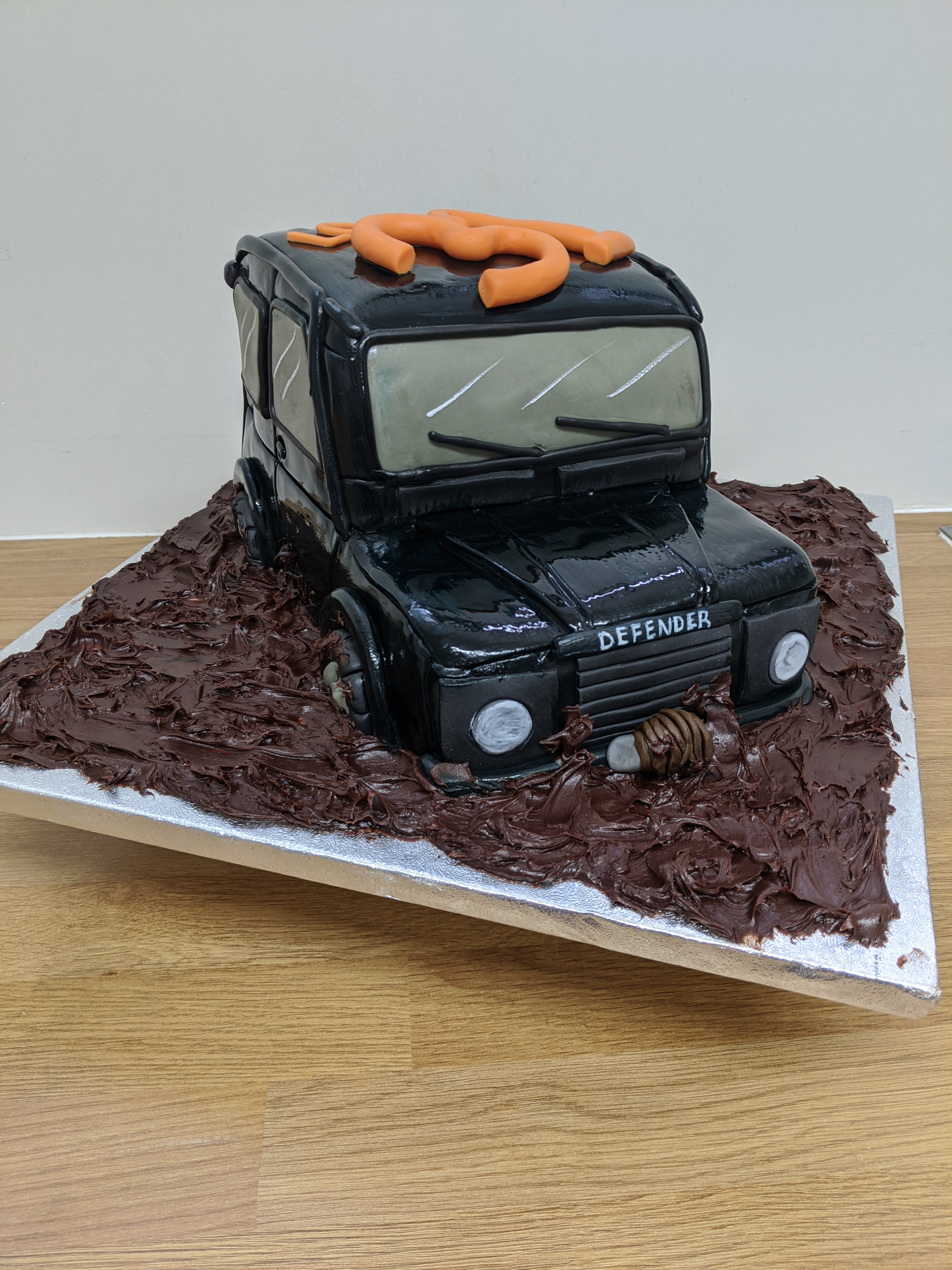 Landrover Discovery cake | Front view of land rover discover… | Flickr